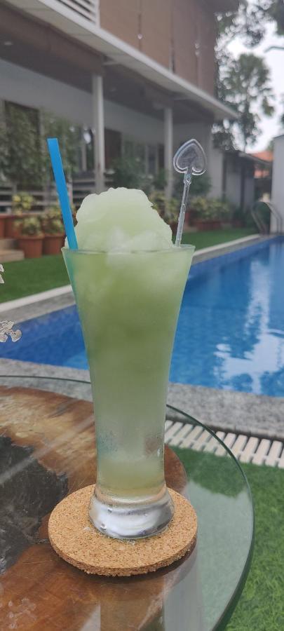 Whiteflower Resort 3*